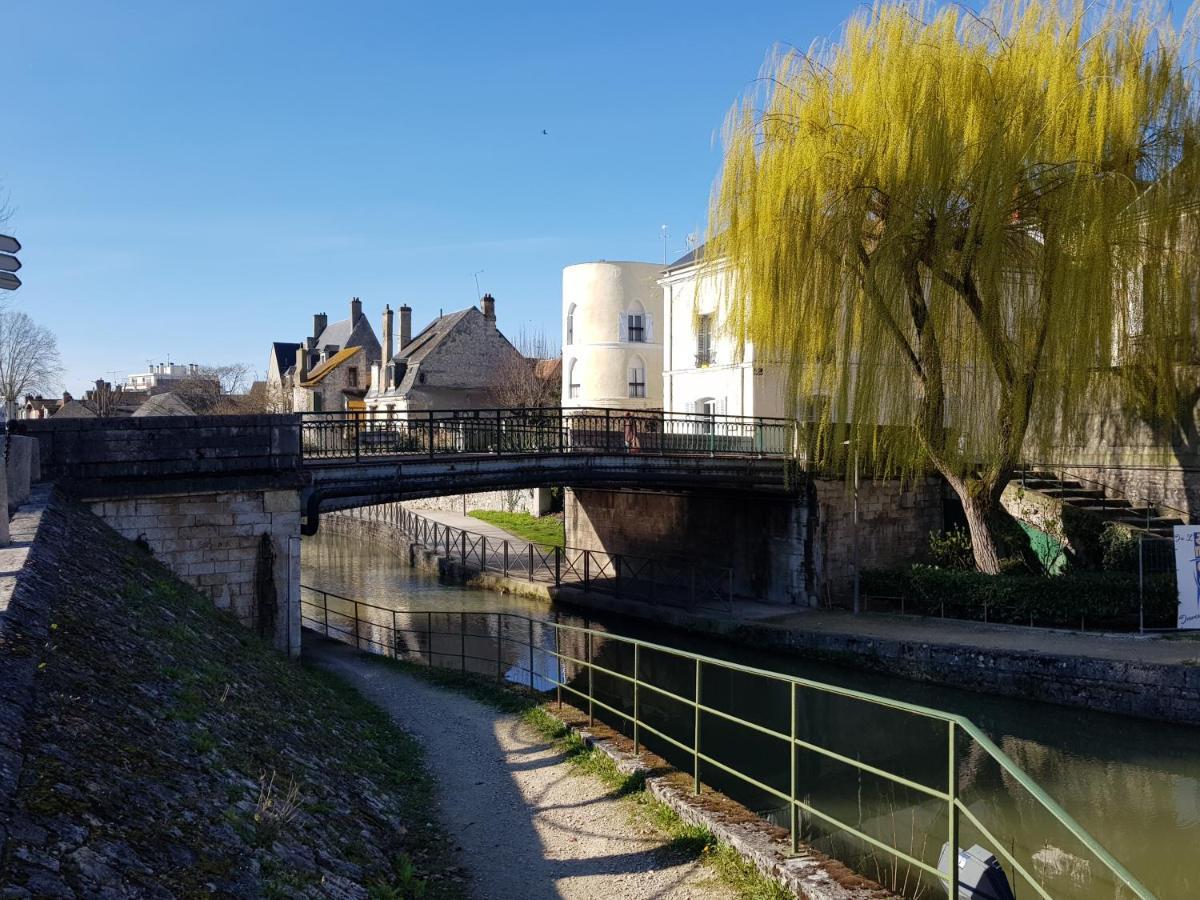 La Maison Virginie 1 A 2 Pers Charmant Hyper Centre- Cour- Parking- Linge- Fibre- Proximite Lac Canal Piscine Монтаржи Екстериор снимка