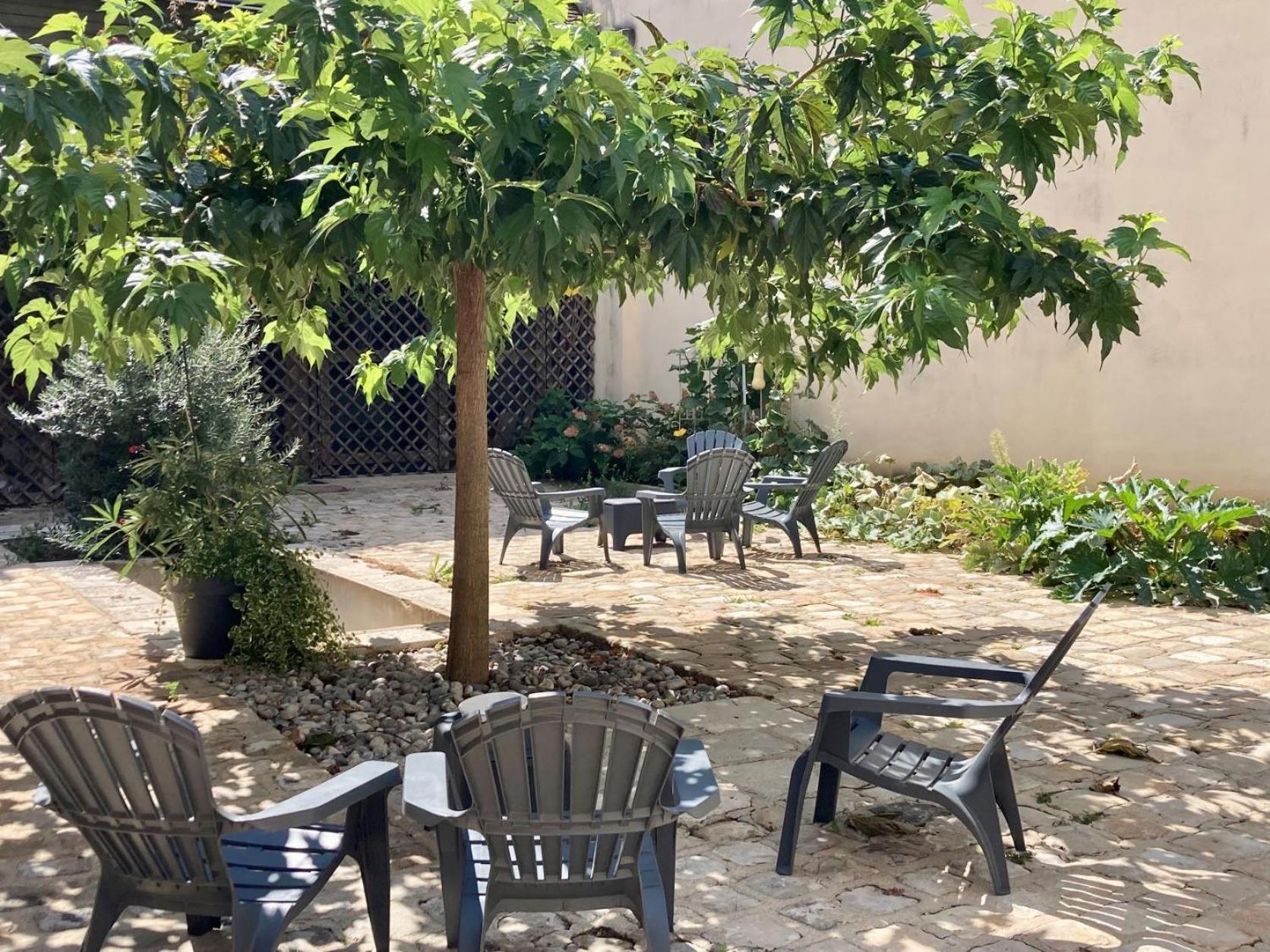 La Maison Virginie 1 A 2 Pers Charmant Hyper Centre- Cour- Parking- Linge- Fibre- Proximite Lac Canal Piscine Монтаржи Екстериор снимка